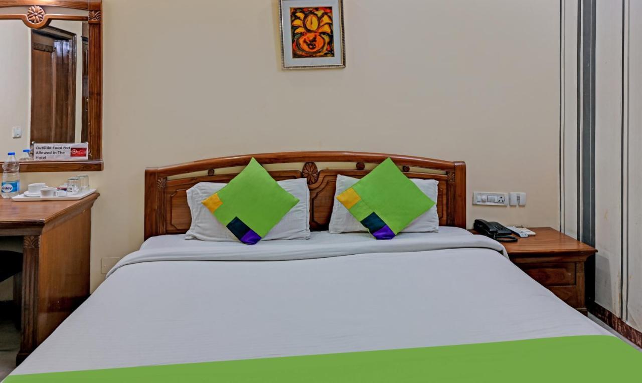 Itsy Hotels Auzone & Spa Chandīgarh Exteriör bild