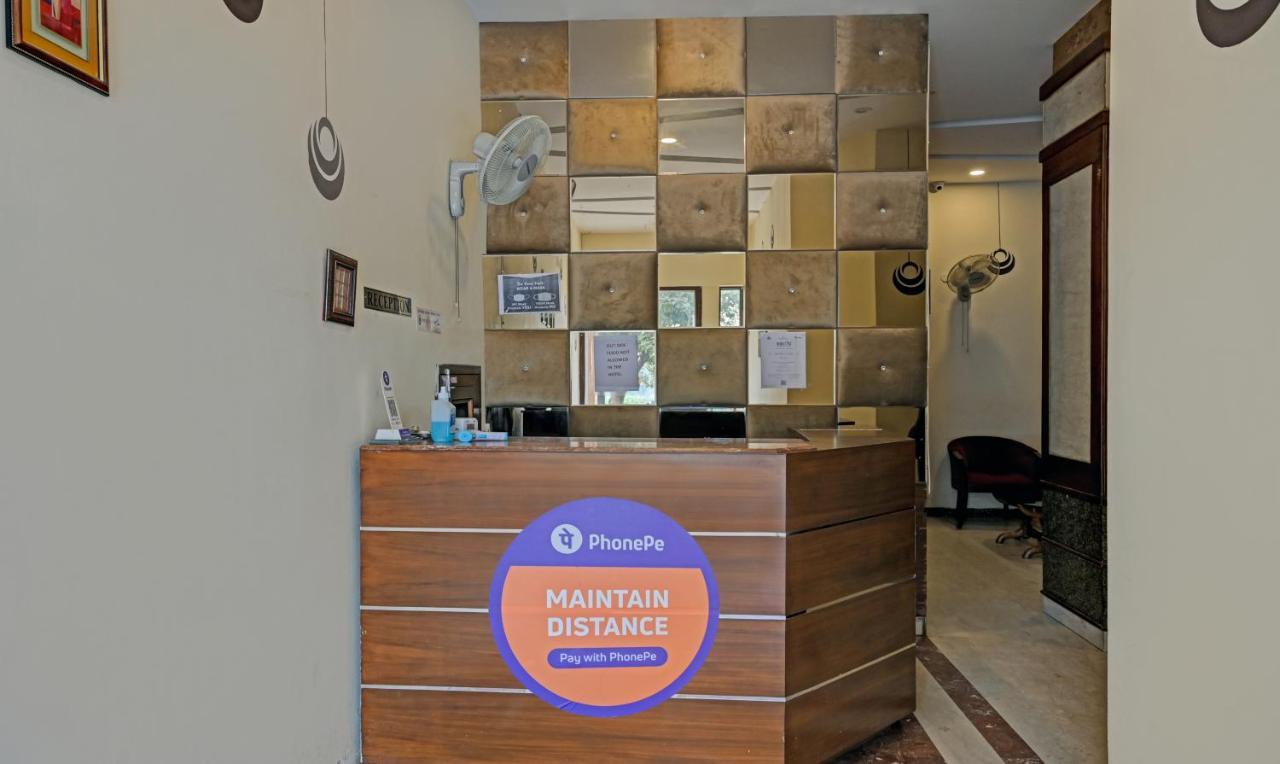 Itsy Hotels Auzone & Spa Chandīgarh Exteriör bild